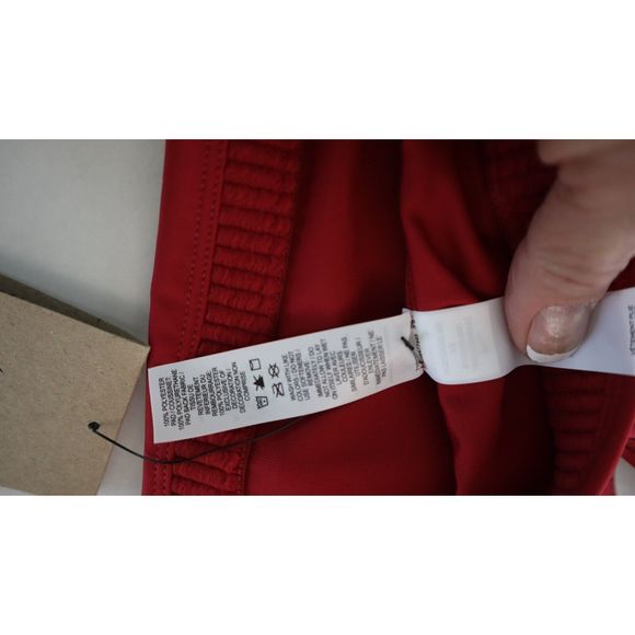 Nike BV3636 Women's Sz XS Red Dri-Fit Swoosh Logo Medium Support Sports Bra - Picture 4 of 7